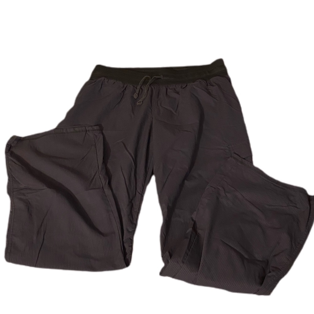 Dark gray Champion scrub pants